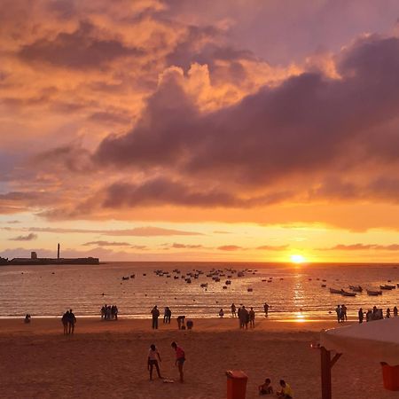 Dormir En Cadiz Bagian luar foto